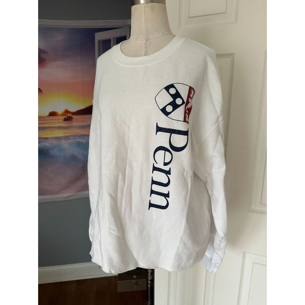 trdmrk University of Penn L/S sweatshirt Large
